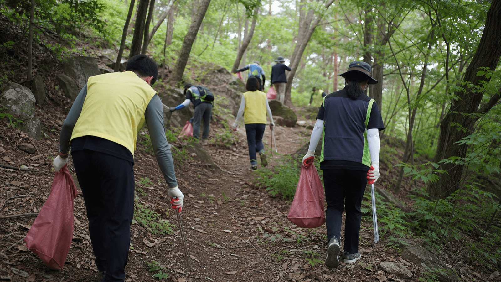 익산산림항공관리소와 국립진안고원산림치유원, 진안서 산지정화 활동 — 모노라 편집부 codex hero